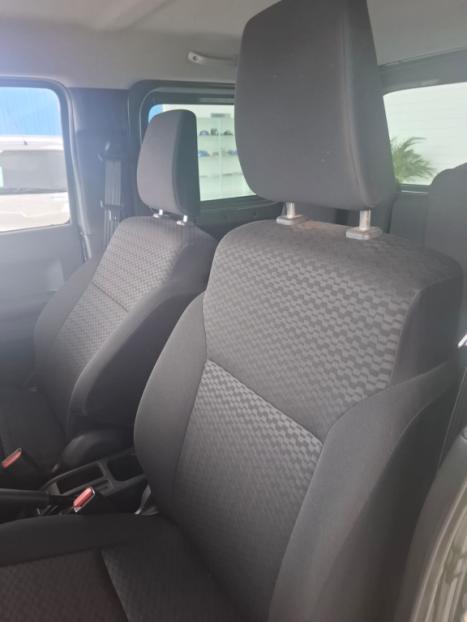 SUZUKI Jimny 1.5 16V SIERRA 4YOU 4X4, Foto 4