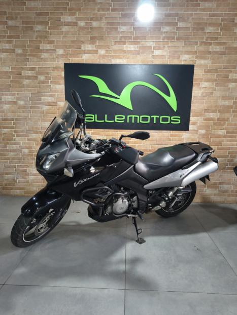 SUZUKI V-Strom DL 1000 , Foto 2