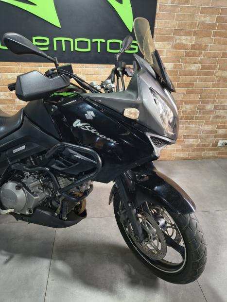 SUZUKI V-Strom DL 1000 , Foto 4