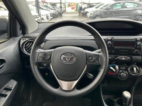 TOYOTA Etios Hatch 1.5 16V 4P FLEX XS AUTOMTICO, Foto 5