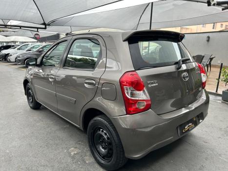TOYOTA Etios Hatch 1.5 16V 4P FLEX XS AUTOMTICO, Foto 12