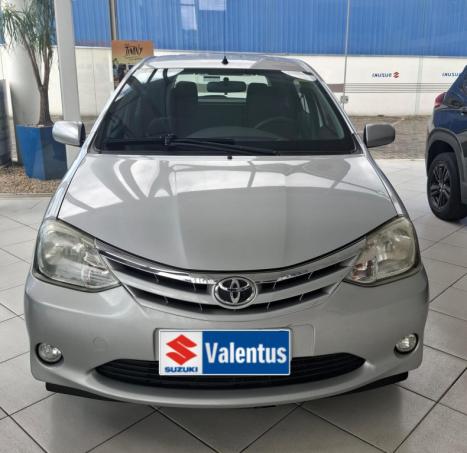 TOYOTA Etios Hatch 1.5 16V 4P FLEX XLS, Foto 2