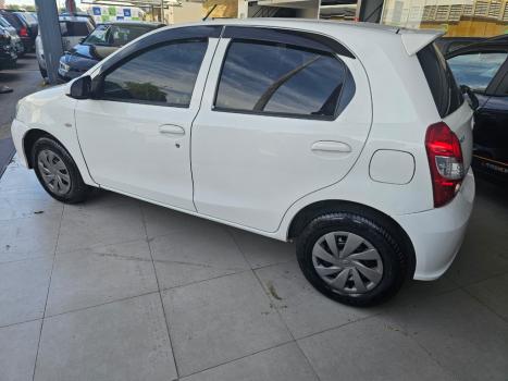 TOYOTA Etios Hatch 1.3 16V 4P FLEX X, Foto 7