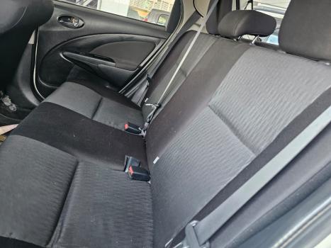 TOYOTA Etios Hatch 1.3 16V 4P FLEX X, Foto 12