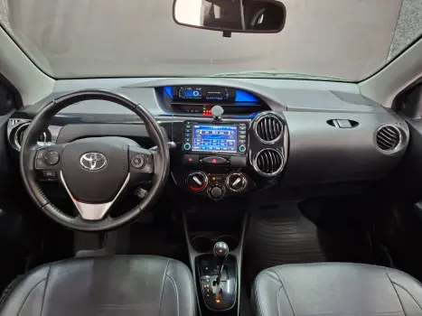 TOYOTA Etios Hatch 1.5 16V 4P FLEX PLATINUM AUTOM�TICO, Foto 2