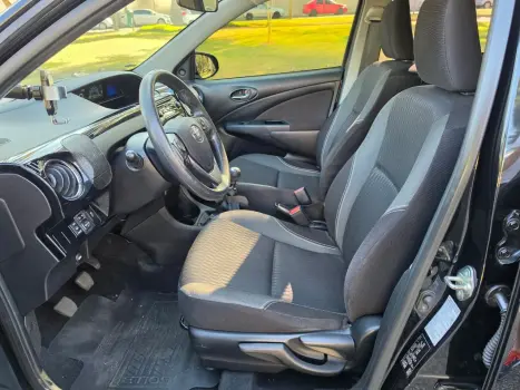 TOYOTA Etios Hatch 1.5 16V 4P FLEX X PLUS, Foto 6
