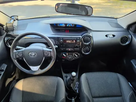 TOYOTA Etios Hatch 1.5 16V 4P FLEX X PLUS, Foto 7