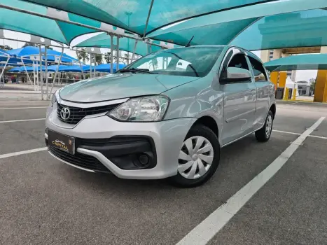 TOYOTA Etios Hatch 1.3 16V 4P FLEX X, Foto 2