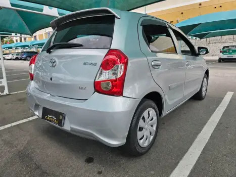 TOYOTA Etios Hatch 1.3 16V 4P FLEX X, Foto 5