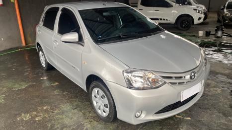 TOYOTA Etios Hatch 1.3 16V 4P FLEX X, Foto 3