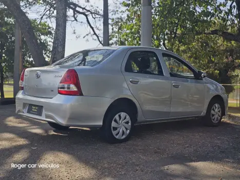 TOYOTA Etios Sedan 1.5 16V 4P FLEX X AUTOMTICO, Foto 11