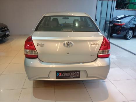 TOYOTA Etios Sedan 1.5 16V 4P FLEX X PLUS AUTOM�TICO, Foto 4