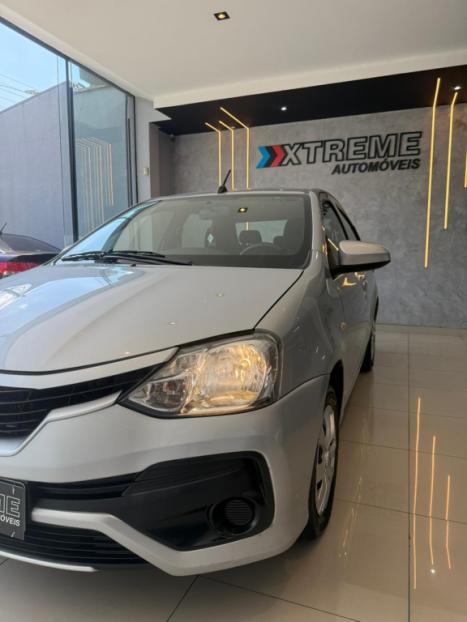 TOYOTA Etios Sedan 1.5 16V 4P FLEX X PLUS AUTOM�TICO, Foto 2