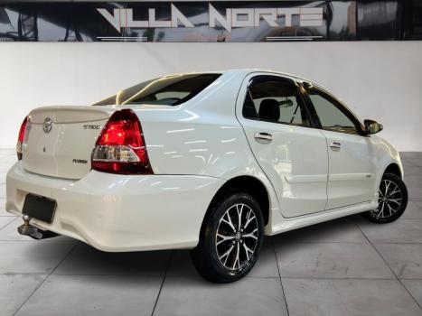 TOYOTA Etios Sedan 1.5 16V 4P FLEX PLATINUM AUTOM�TICO, Foto 3