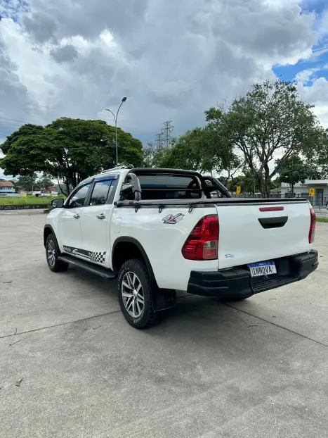 TOYOTA Hilux , Foto 4