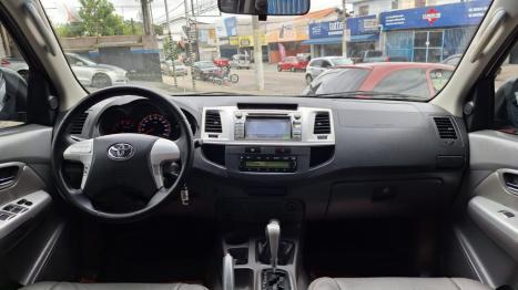 TOYOTA Hilux Caminhonete 3.0 4P 4X4 SRV TURBO DIESEL CABINE DUPLA AUTOMTICO, Foto 5
