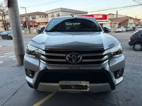 TOYOTA Hilux Caminhonete 2.8 16V SRX 4X4 DIESEL CABINE DUPLA AUTOMTICO, Foto 2