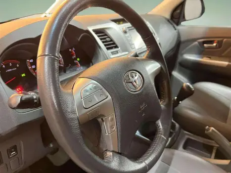 TOYOTA Hilux Caminhonete 3.0 16V 4P SRV TURBO DIESEL CABINE DUPLA, Foto 14