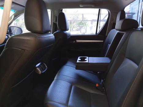 TOYOTA Hilux Caminhonete 2.8 16V 4P SRX DIESEL CABINE DUPLA, Foto 7