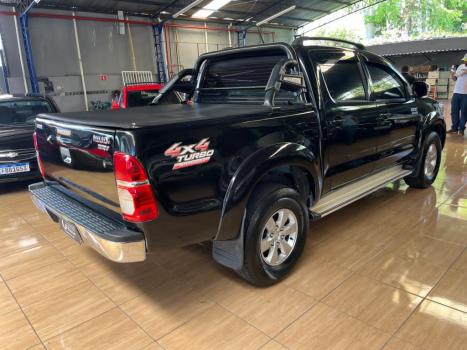 TOYOTA Hilux Caminhonete 3.0 4P 4X4 SRV TURBO DIESEL CABINE DUPLA AUTOMÁTICO, Foto 3 TOYOTA Hilux Caminhonete 3.0 4P 4X4 SRV TURBO DIESEL CABINE DUPLA AUTOMÁTICO, Foto 3