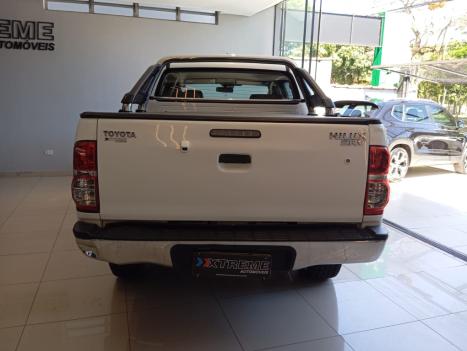 TOYOTA Hilux Caminhonete 3.0 4P 4X4 TURBO DIESEL CABINE DUPLA LIMITED EDITION AUTOMÁTICO, Foto 4 TOYOTA Hilux Caminhonete 3.0 4P 4X4 TURBO DIESEL CABINE DUPLA LIMITED EDITION AUTOMÁTICO, Foto 4