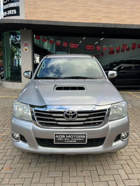 TOYOTA Hilux Caminhonete 3.0 4P 4X4 SRV TURBO DIESEL CABINE DUPLA LIMITED EDITION AUTOMTICO, Foto 7