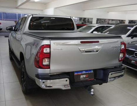 TOYOTA Hilux Caminhonete 2.8 16V SRX 4X4 TURBO DIESEL CABINE DUPLA AUTOMTICO, Foto 2