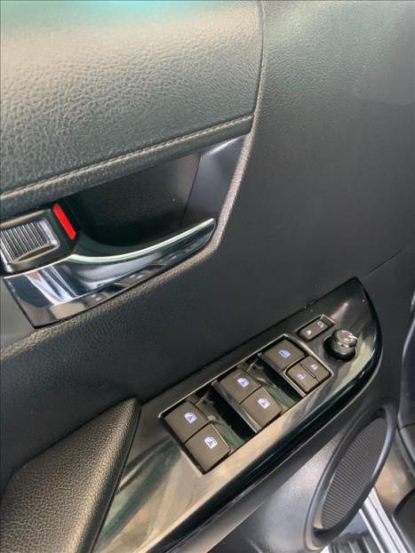 TOYOTA Hilux Caminhonete 2.8 16V SRX 4X4 TURBO DIESEL CABINE DUPLA AUTOM�TICO, Foto 7