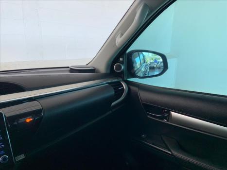 TOYOTA Hilux Caminhonete 2.8 16V SRX 4X4 TURBO DIESEL CABINE DUPLA AUTOM�TICO, Foto 12