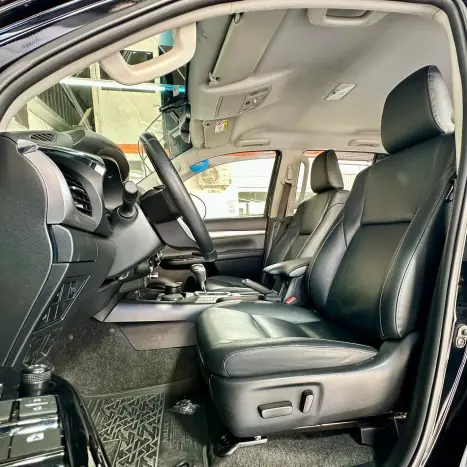 TOYOTA Hilux Caminhonete 2.8 16V SRV 4X4 DIESEL CABINE DUPLA AUTOM�TICO, Foto 29