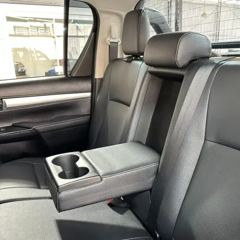 TOYOTA Hilux Caminhonete 2.8 16V SRV 4X4 DIESEL CABINE DUPLA AUTOM�TICO, Foto 34