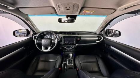 TOYOTA Hilux Caminhonete 2.8 16V SRX 4X4 TURBO DIESEL CABINE DUPLA AUTOM�TICO, Foto 9
