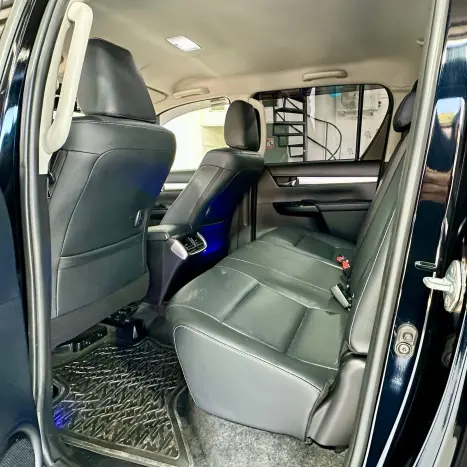 TOYOTA Hilux Caminhonete 2.8 16V SRX 4X4 TURBO DIESEL CABINE DUPLA AUTOM�TICO, Foto 23