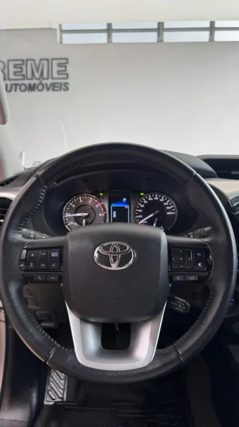 TOYOTA Hilux Caminhonete 2.8 16V SRX LIMITED 4X4 TURBO DIESEL CABINE DUPLA AUTOM�TICO, Foto 12