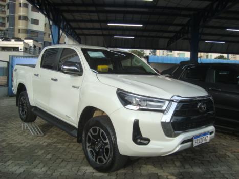 TOYOTA Hilux Caminhonete 2.8 16V 4P SRX DIESEL CABINE DUPLA, Foto 1