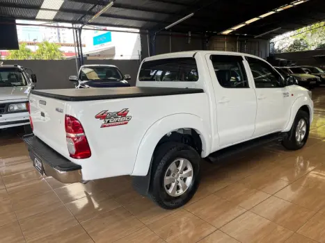 TOYOTA Hilux Caminhonete 3.0 4P SR 4X4 TURBO DIESEL CABINE DUPLA AUTOM�TICO, Foto 3