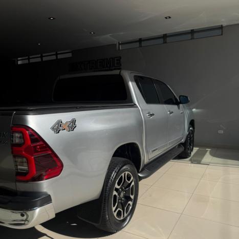 TOYOTA Hilux Caminhonete 2.8 16V 4P SRX DIESEL CABINE DUPLA, Foto 3