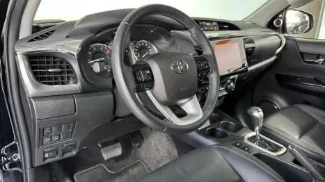 TOYOTA Hilux Caminhonete 2.8 16V SRX 4X4 TURBO DIESEL CABINE DUPLA AUTOM�TICO, Foto 21
