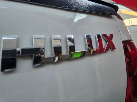 TOYOTA Hilux Caminhonete 2.8 16V 4P SR 4X4 DIESEL CABINE DUPLA AUTOM�TICO, Foto 7