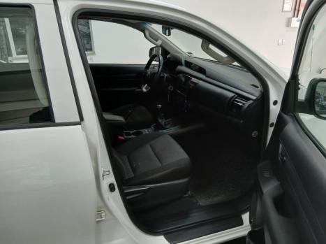 TOYOTA Hilux Caminhonete 2.8 16V  LOW M4FD 4X4 TURBO DIESEL CABINE DUPLA, Foto 12