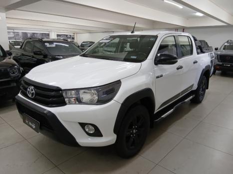 TOYOTA Hilux Caminhonete 2.8 16V 4P SR 4X4 DIESEL CHALLENGE CABINE DUPLA AUTOM�TICO, Foto 1