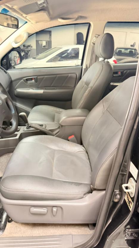 TOYOTA Hilux Caminhonete 3.0 4P 4X4 DIESEL CABINE DUPLA, Foto 9