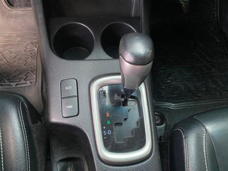TOYOTA Hilux Caminhonete 2.8 16V SRV 4X4 DIESEL CABINE DUPLA AUTOM�TICO, Foto 3
