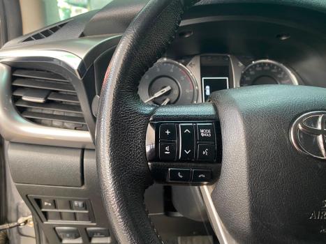 TOYOTA Hilux Caminhonete 2.8 16V SRV 4X4 DIESEL CABINE DUPLA AUTOM�TICO, Foto 9