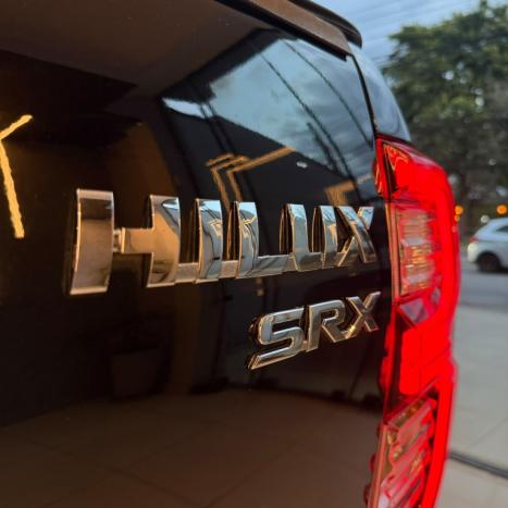 TOYOTA Hilux Caminhonete 2.8 16V SRX 4X4 TURBO DIESEL CABINE DUPLA AUTOM�TICO, Foto 6