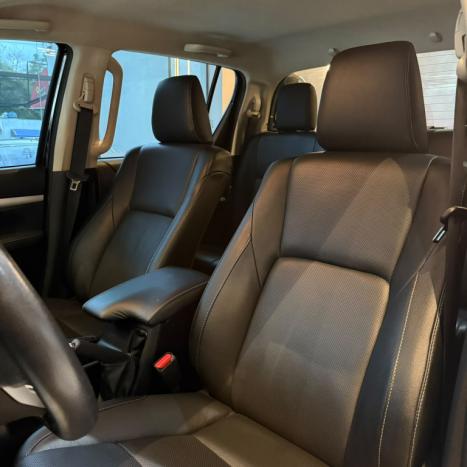 TOYOTA Hilux Caminhonete 2.8 16V SRX 4X4 TURBO DIESEL CABINE DUPLA AUTOM�TICO, Foto 9