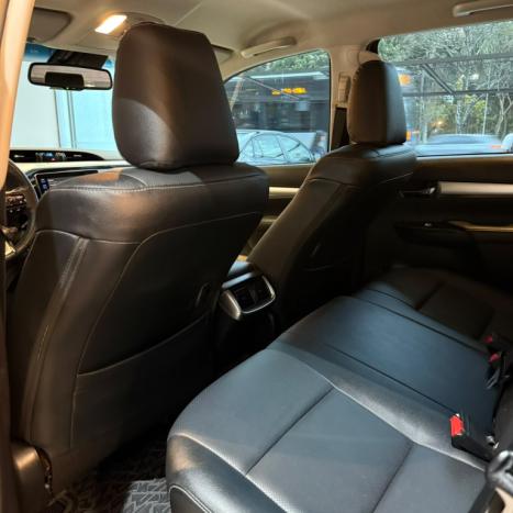 TOYOTA Hilux Caminhonete 2.8 16V SRX 4X4 TURBO DIESEL CABINE DUPLA AUTOM�TICO, Foto 10