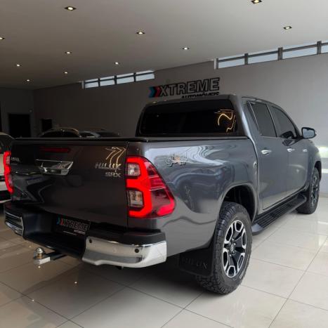 TOYOTA Hilux Caminhonete 2.8 16V 4P SRX DIESEL CABINE DUPLA, Foto 3
