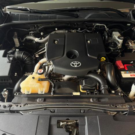 TOYOTA Hilux Caminhonete 2.8 16V 4P SRX DIESEL CABINE DUPLA, Foto 7