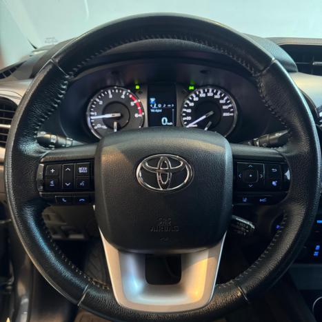 TOYOTA Hilux Caminhonete 2.8 16V 4P SRX DIESEL CABINE DUPLA, Foto 15